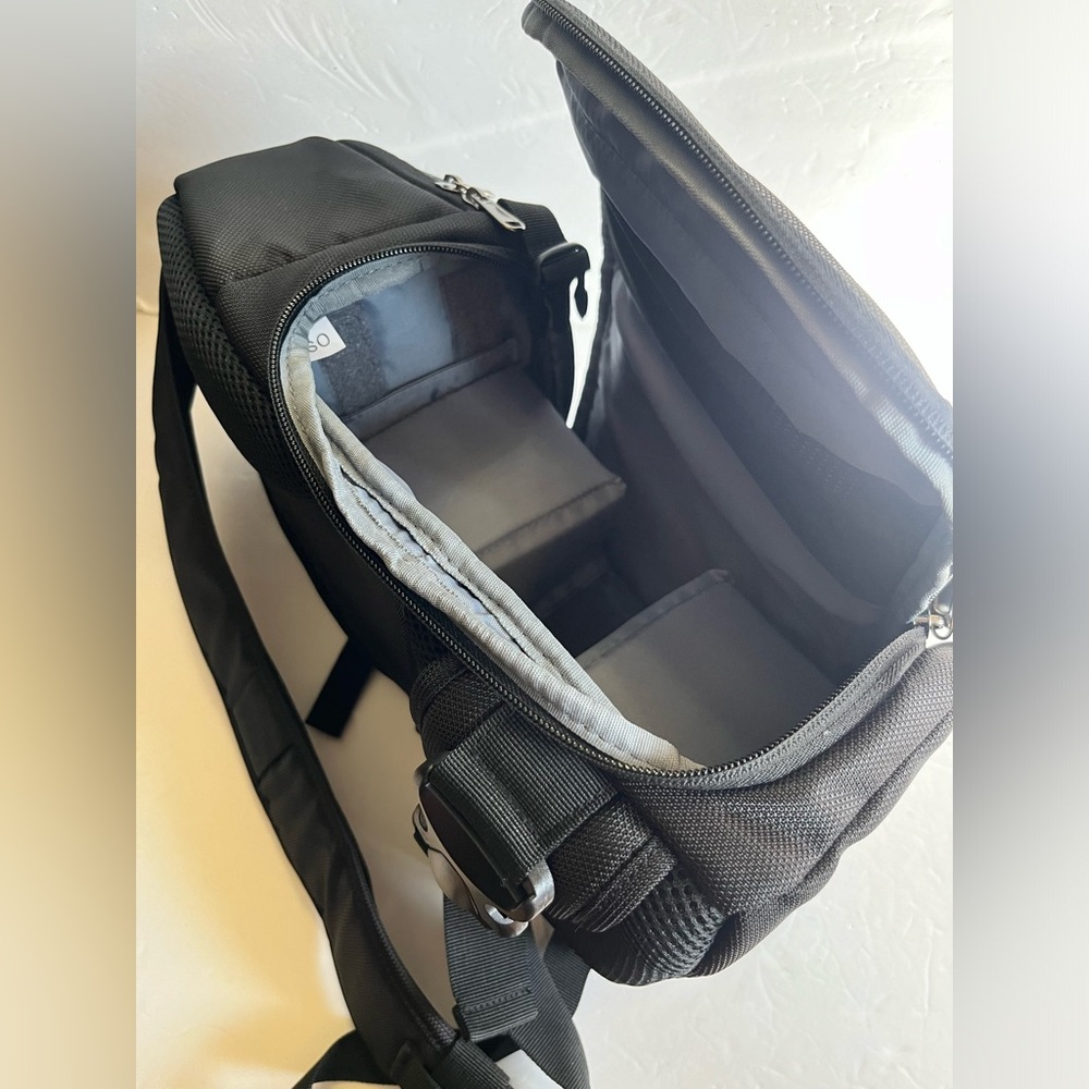 MOSISO Camera sling bag - Picture 5 of 11